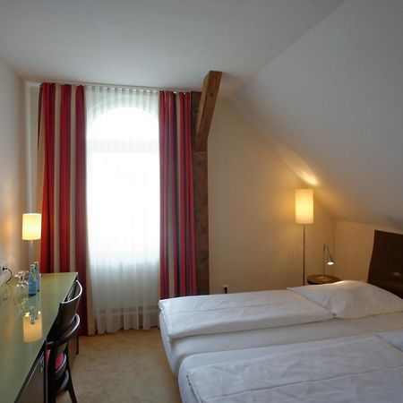 Maris Hotel Щайнхуде Екстериор снимка
