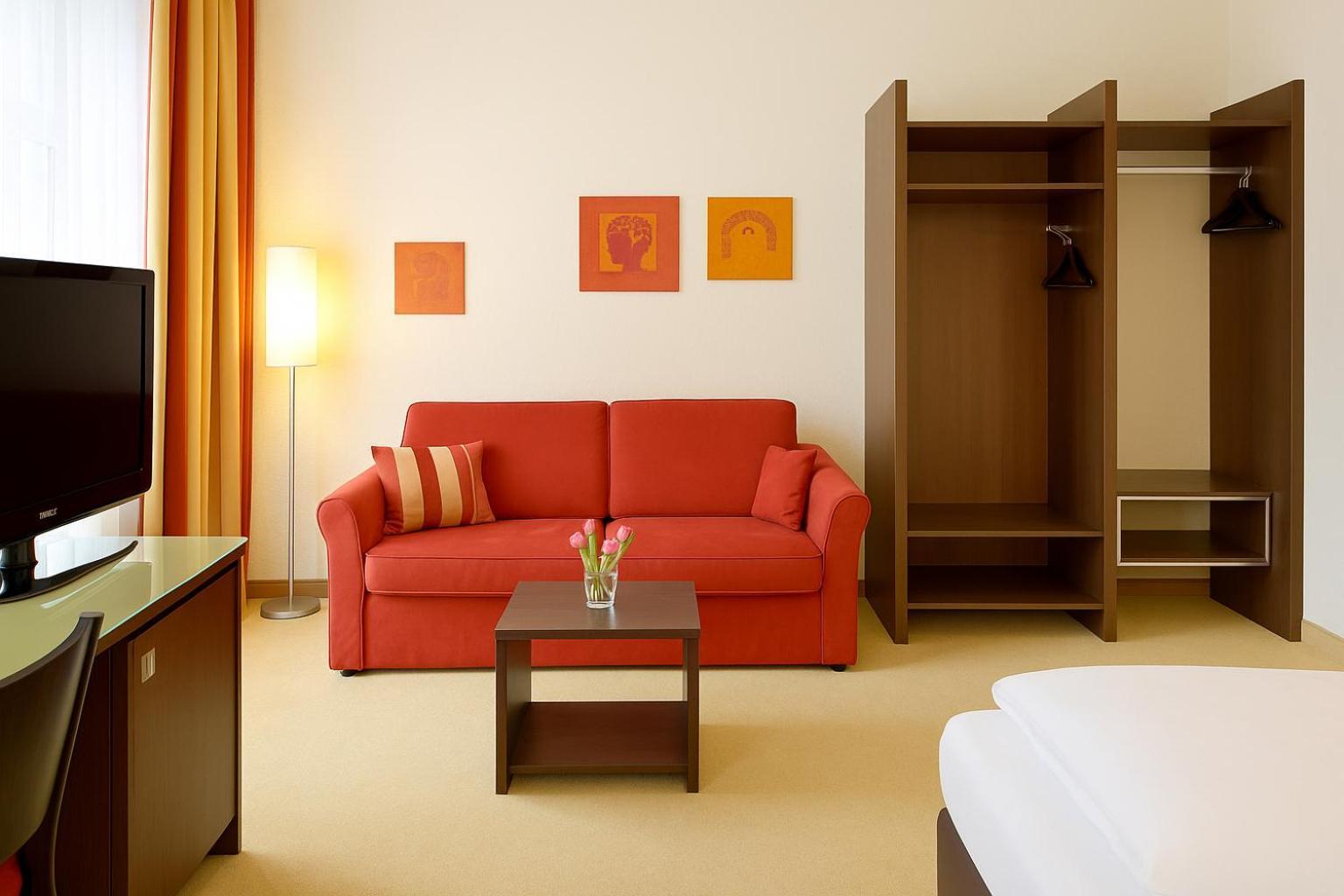 Maris Hotel Щайнхуде Екстериор снимка